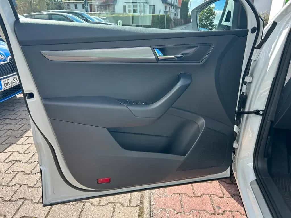 Skoda Karoq Clever 1,5 TSI 110 kW 150 PS 06/2021-photo-8