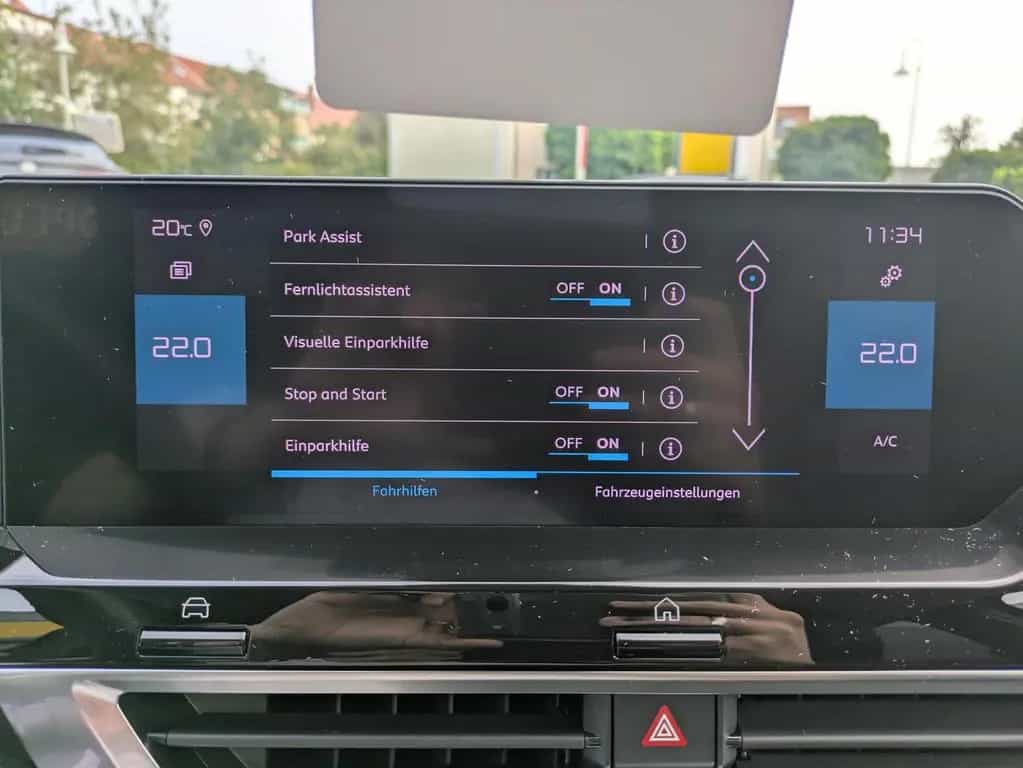 Citroën C4 Shine 1.2 12V e-THP / PureTech Metallic 08/2021-photo-11