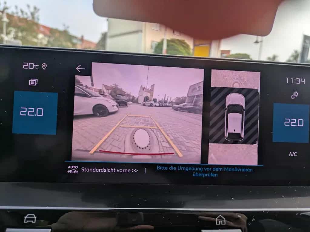Citroën C4 Shine 1.2 12V e-THP / PureTech Metallic 08/2021-photo-13