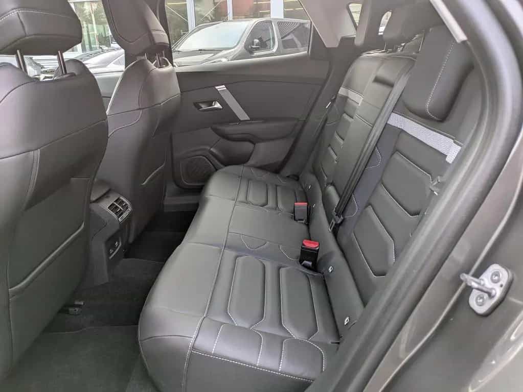 Citroën C4 Shine 1.2 12V e-THP / PureTech Metallic 08/2021-photo-21