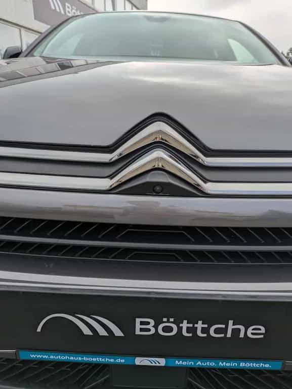 Citroën C4 Shine 1.2 12V e-THP / PureTech Metallic 08/2021-photo-25