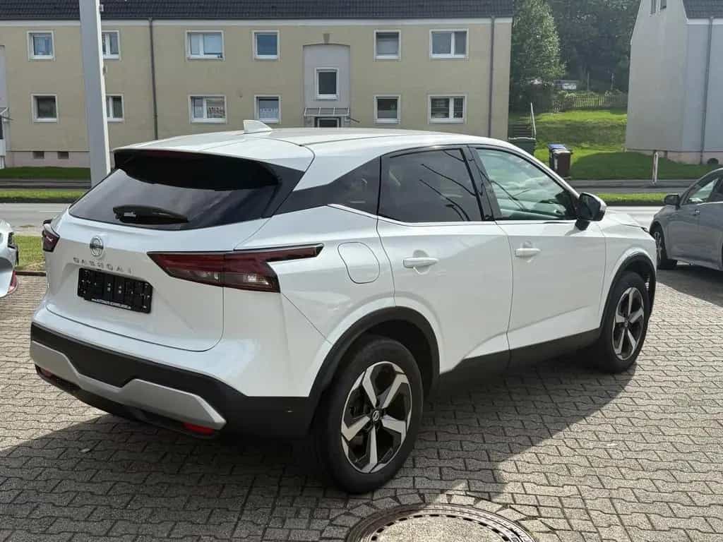 Nissan Qashqai 1.3 DIG-T N-Connecta Automatik Navi 12/2021-photo-6