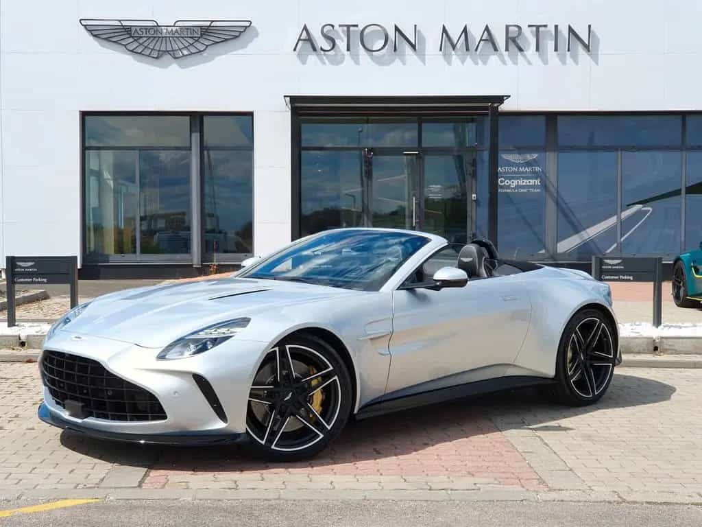 Aston Martin V8 Vantage Roadster MY26 null-photo-2