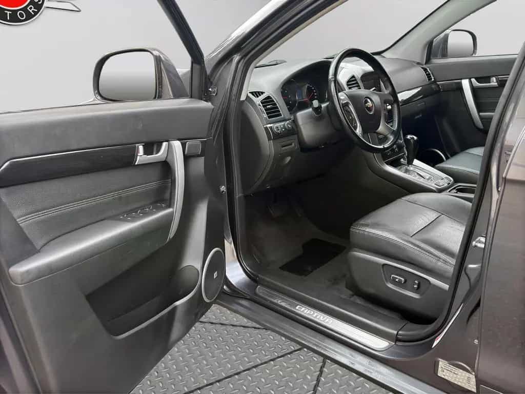 Chevrolet Captiva 2.2 D LTZ 4WD *7xSitz*Aut.*Leder*AHK* 01/2014-photo-11