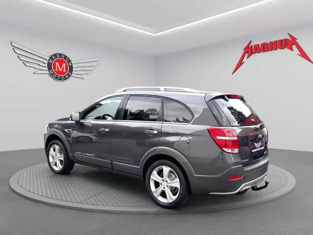 Chevrolet Captiva 2.2 D LTZ 4WD *7xSitz*Aut.*Leder*AHK* 01/2014-photo-3