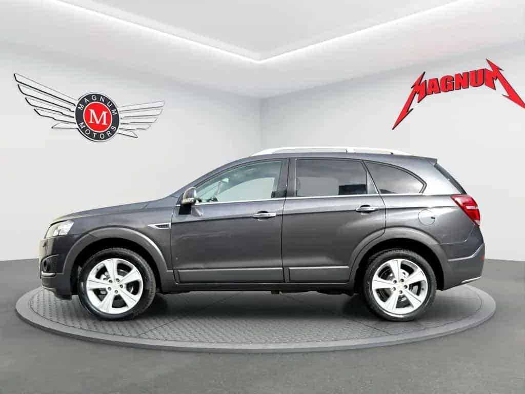 Chevrolet Captiva 2.2 D LTZ 4WD *7xSitz*Aut.*Leder*AHK* 01/2014-photo-5