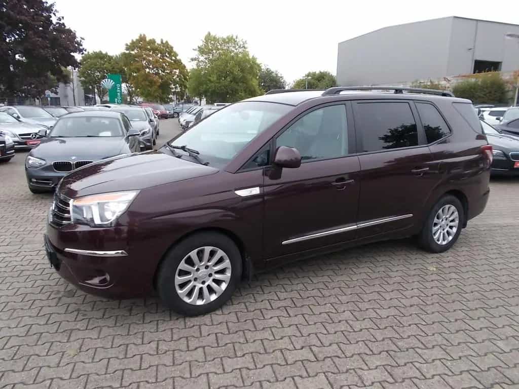 Ssangyong Rodius Sapphire 2WD AHK 5 Sitze Trennwand Navi 03/2015-photo-0