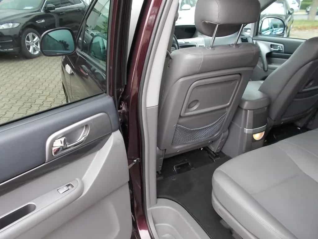 Ssangyong Rodius Sapphire 2WD AHK 5 Sitze Trennwand Navi 03/2015-photo-14