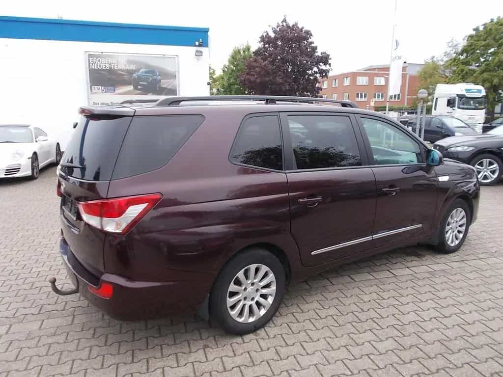 Ssangyong Rodius Sapphire 2WD AHK 5 Sitze Trennwand Navi 03/2015-photo-4