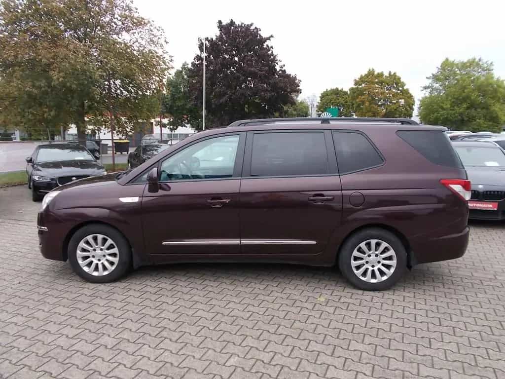 Ssangyong Rodius Sapphire 2WD AHK 5 Sitze Trennwand Navi 03/2015-photo-7