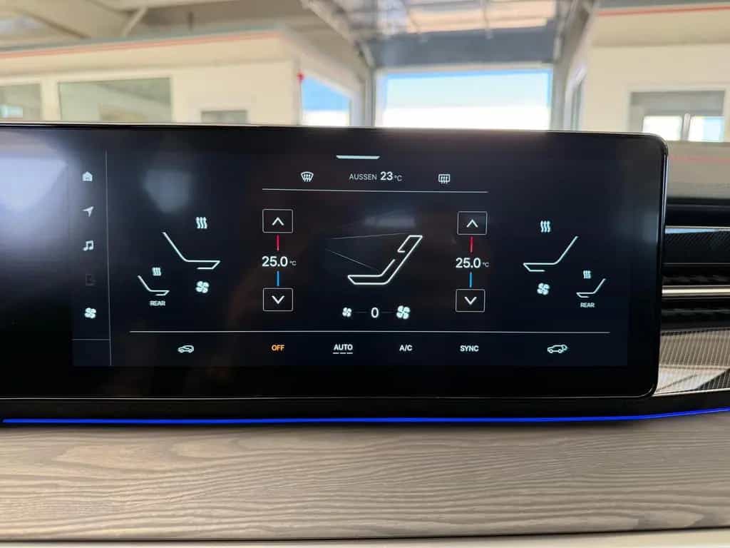 KGM Actyon 1.5 TGDi 120kW AWD Bliss /el. Heckklappe 01/2026-photo-17