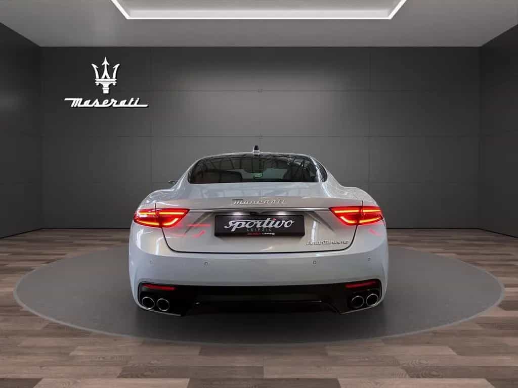 Maserati Granturismo Modena 03/2024-photo-4