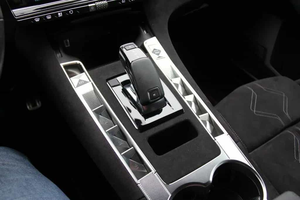 DS Automobiles DS7 (Crossback) DS 7 1.5d Performance LED NAV 19Zoll memory LEDE 03/2024-photo-2