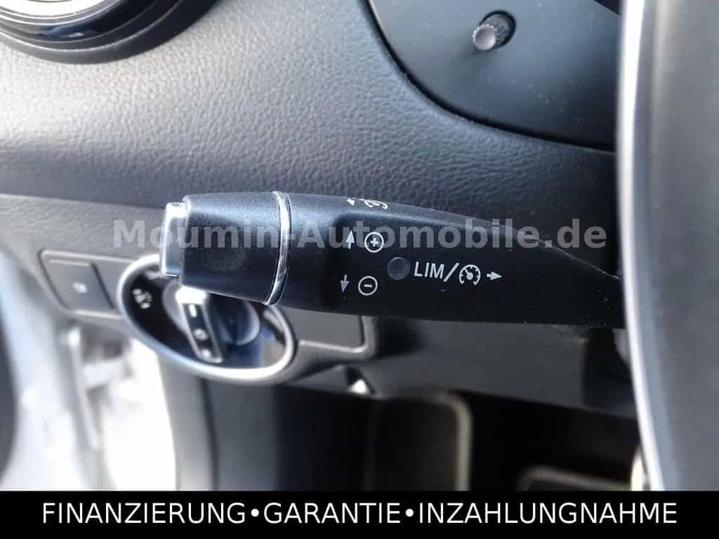 Mercedes-Benz A 180 AMG-PAKET PEAK EDITION"LED"NIGHT"NAV"LEDER 04/2018-photo-20