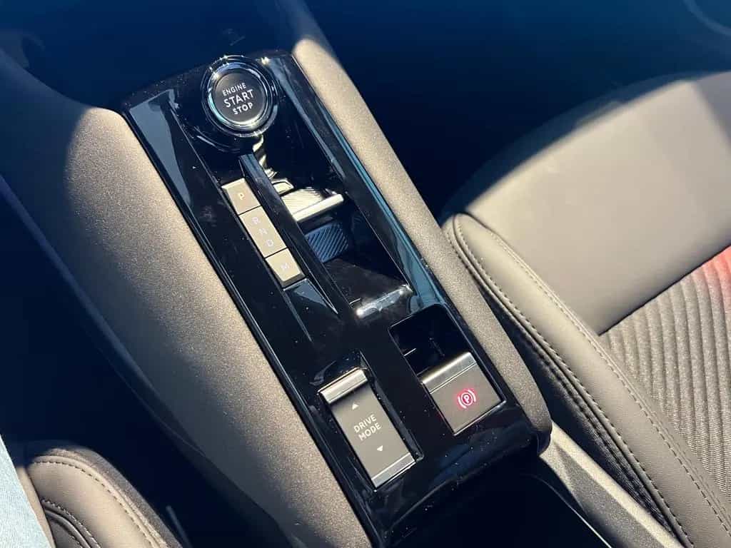 Alfa Romeo Junior Ibrida 1.2 VGT 48V-Hybrid (100kW) Special 08/2025-photo-17
