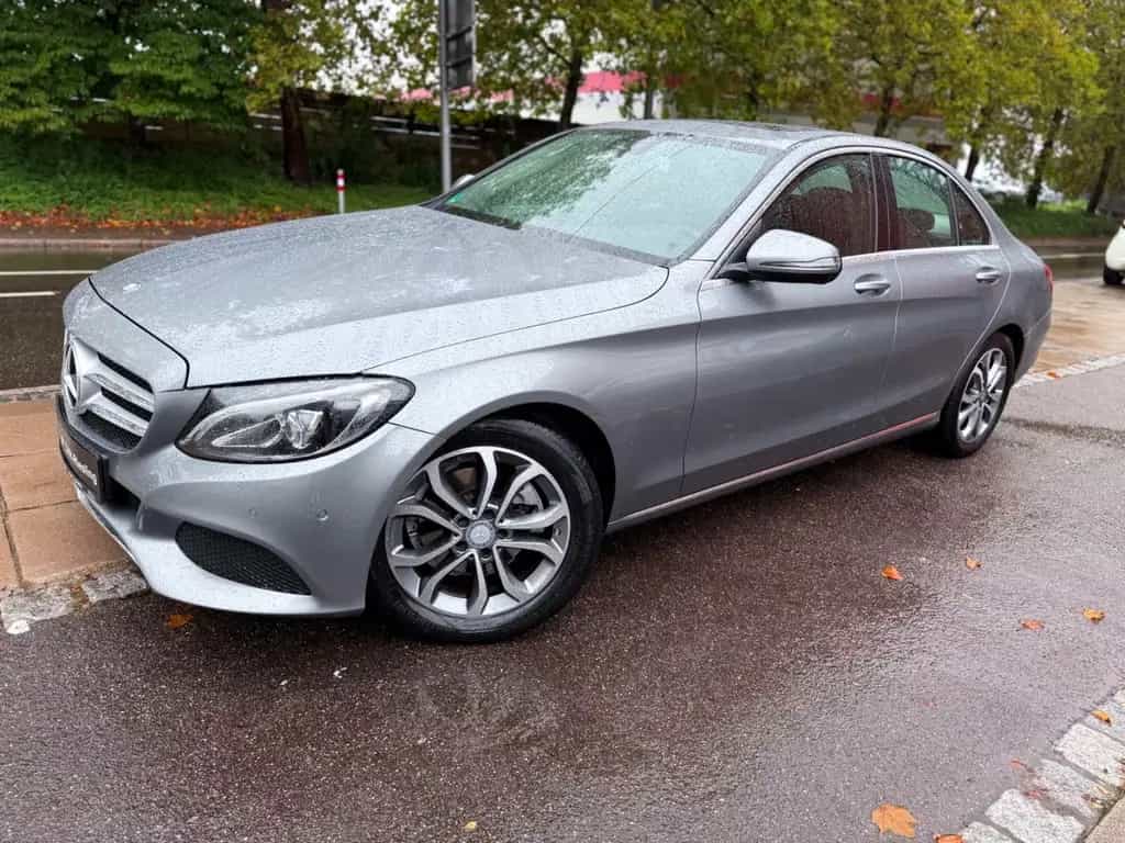 Mercedes-Benz C 200 CGI Lim./LEDER/PDC/SDH/STANDHE/TEMP/I HAND 10/2016-photo-1