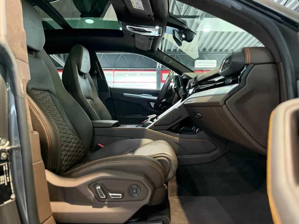 Lamborghini Urus B&O+PANO+HUD+ACC+LASER 01/2021-photo-18