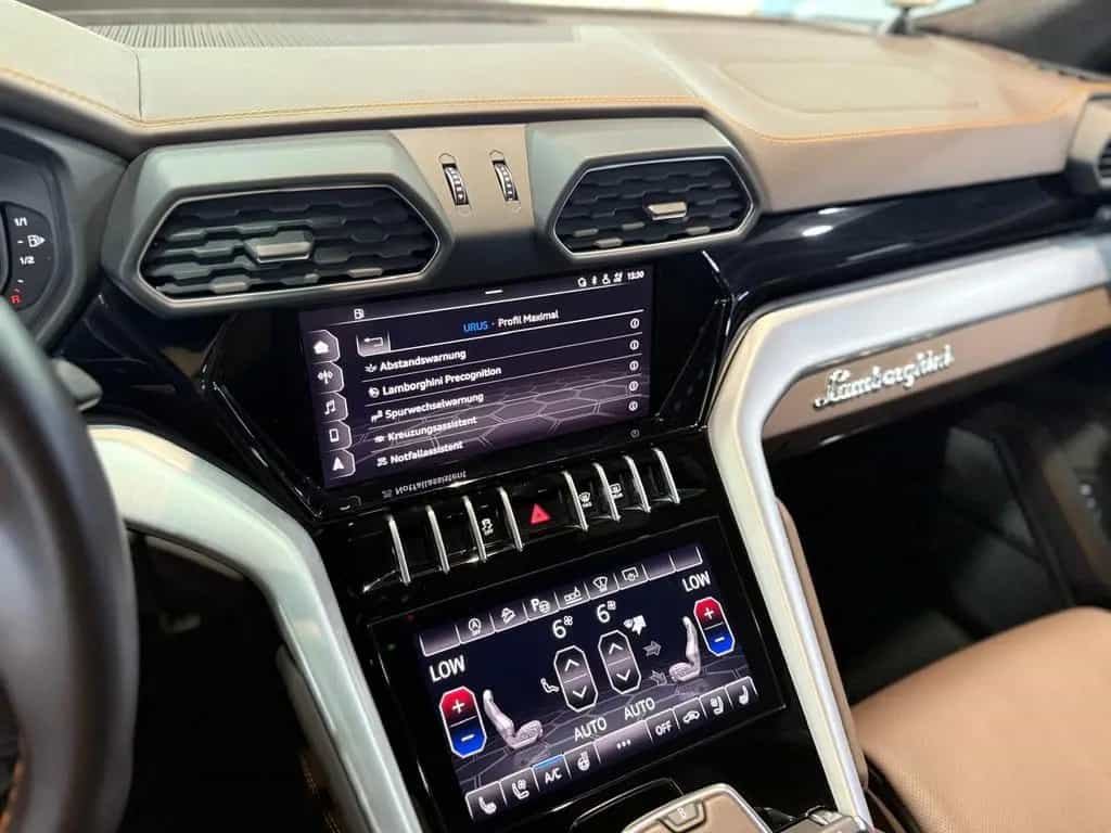 Lamborghini Urus B&O+PANO+HUD+ACC+LASER 01/2021-photo-21