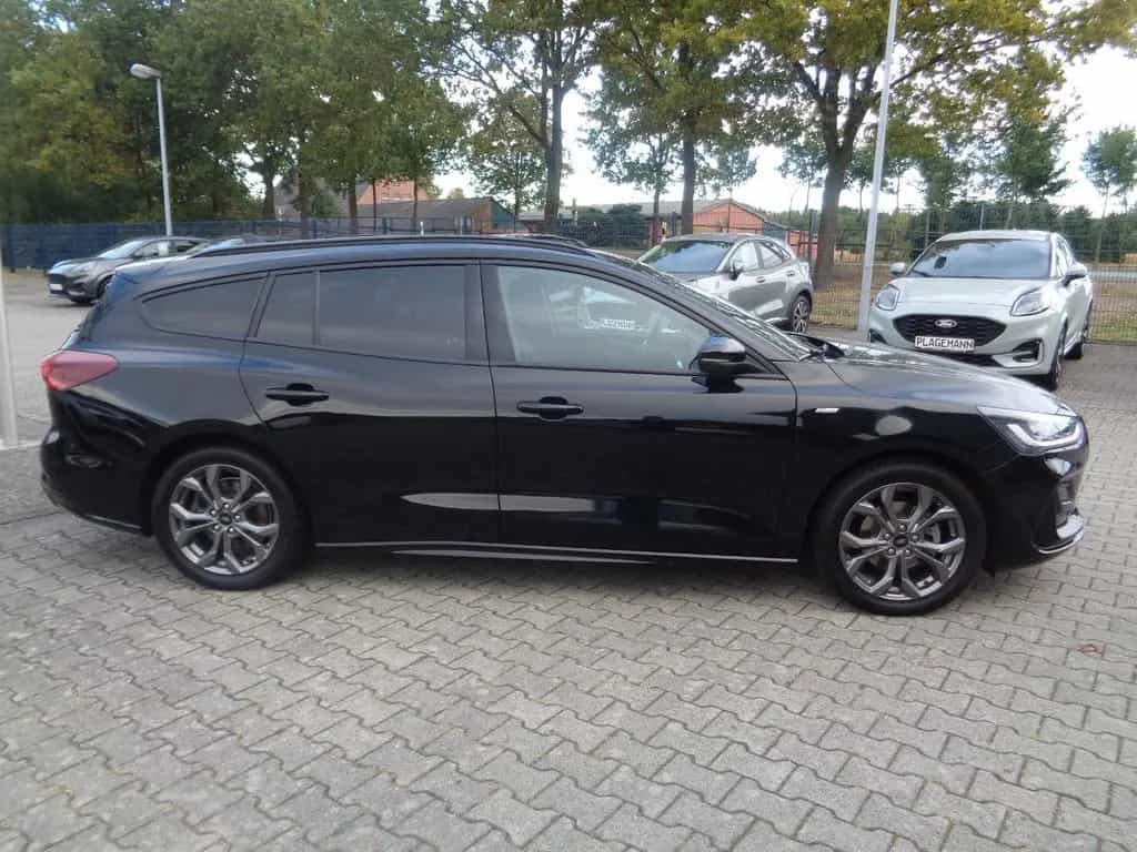 Ford Focus Turnier ST-Line 04/2022-photo-3