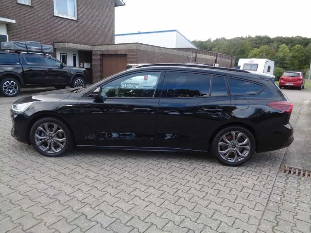 Ford Focus Turnier ST-Line 04/2022-photo-7