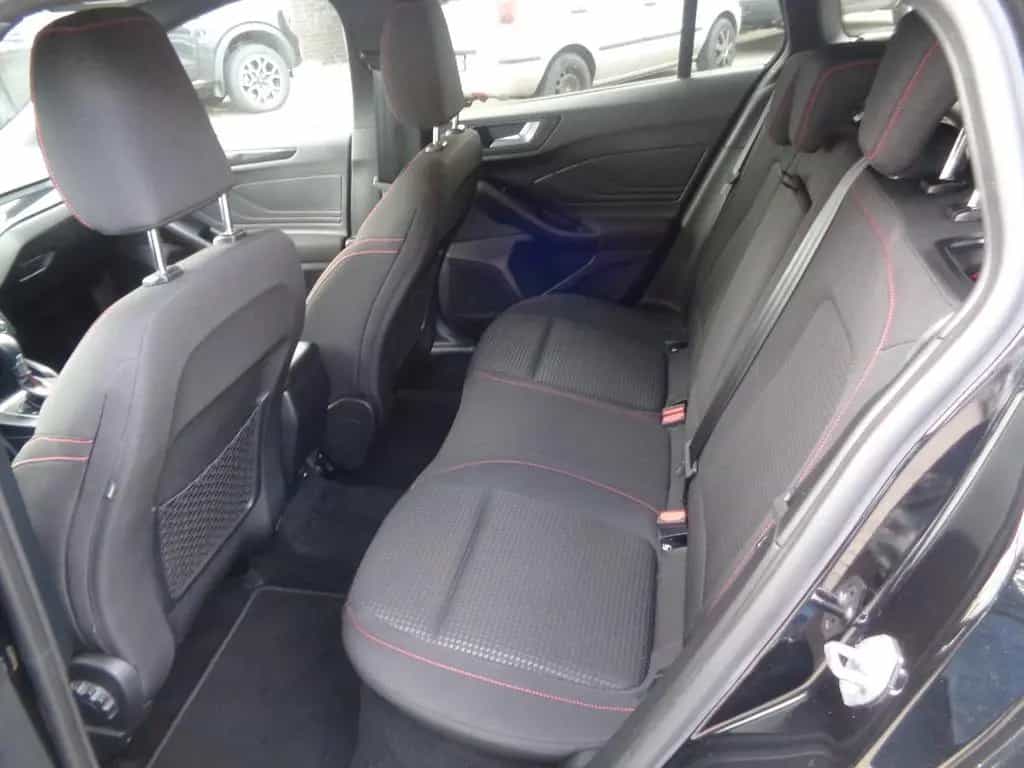 Ford Focus Turnier ST-Line 04/2022-photo-9