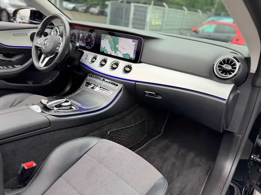 Mercedes-Benz E-Class 200 CABRIO*AMG 20ZOLL*WIDESCREEN* 08/2019-photo-18