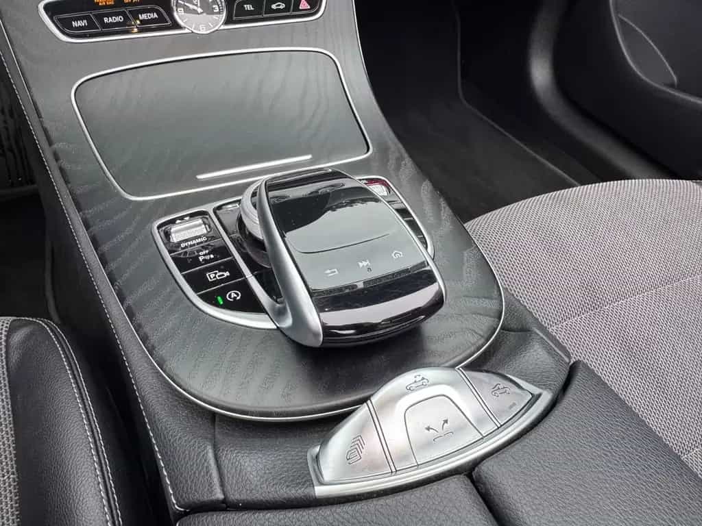 Mercedes-Benz E-Class 200 CABRIO*AMG 20ZOLL*WIDESCREEN* 08/2019-photo-26