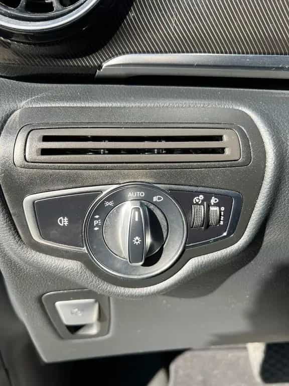 Mercedes-Benz V-Class 220 LANG 9G RISE AERODYNAMIK NAVI MBUX 7-SITZE 03/2021-photo-27