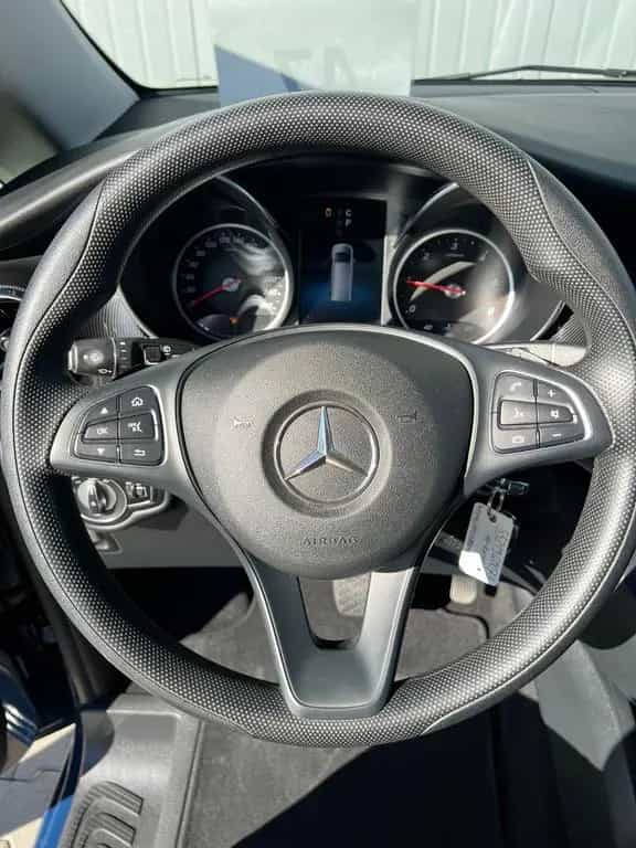 Mercedes-Benz V-Class 220 LANG 9G RISE AERODYNAMIK NAVI MBUX 7-SITZE 03/2021-photo-33