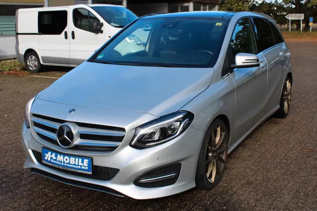 Mercedes-Benz B 250 4Matic Navi Pano H&K LED STD.HZ. 02/2018-photo-16