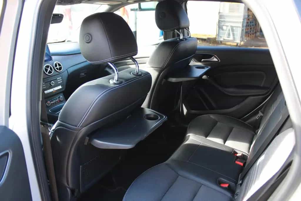 Mercedes-Benz B 250 4Matic Navi Pano H&K LED STD.HZ. 02/2018-photo-2