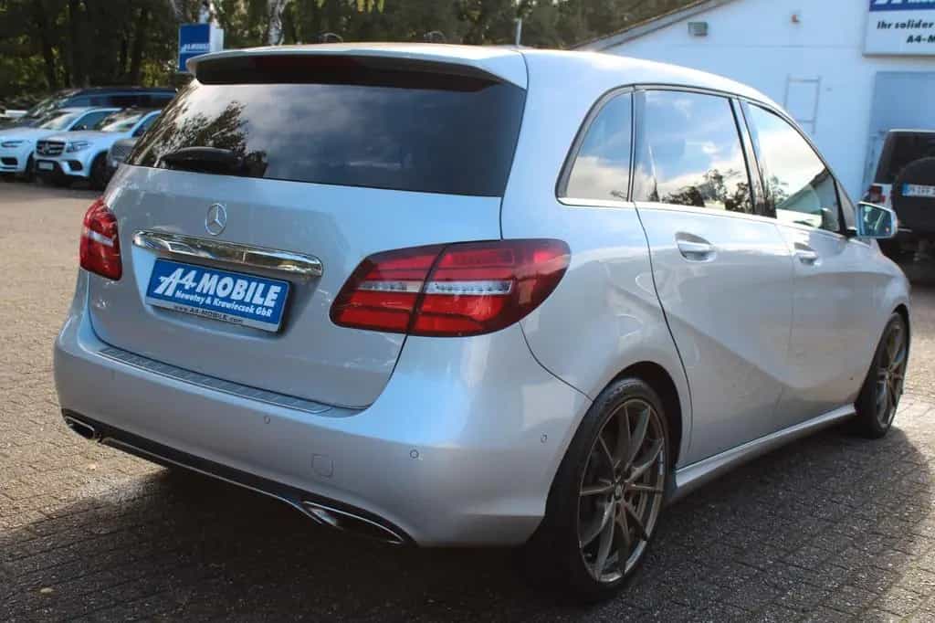 Mercedes-Benz B 250 4Matic Navi Pano H&K LED STD.HZ. 02/2018-photo-21