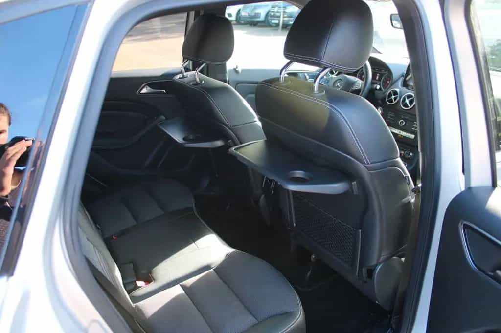 Mercedes-Benz B 250 4Matic Navi Pano H&K LED STD.HZ. 02/2018-photo-30