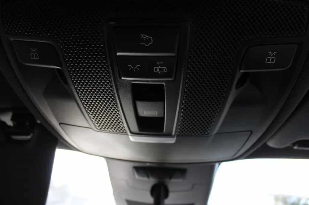 Mercedes-Benz B 250 4Matic Navi Pano H&K LED STD.HZ. 02/2018-photo-42