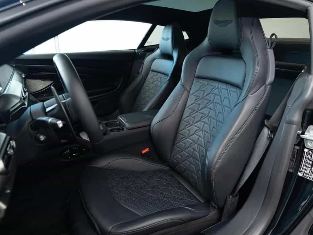Aston Martin Vanquish , PPF 01/2025-photo-13