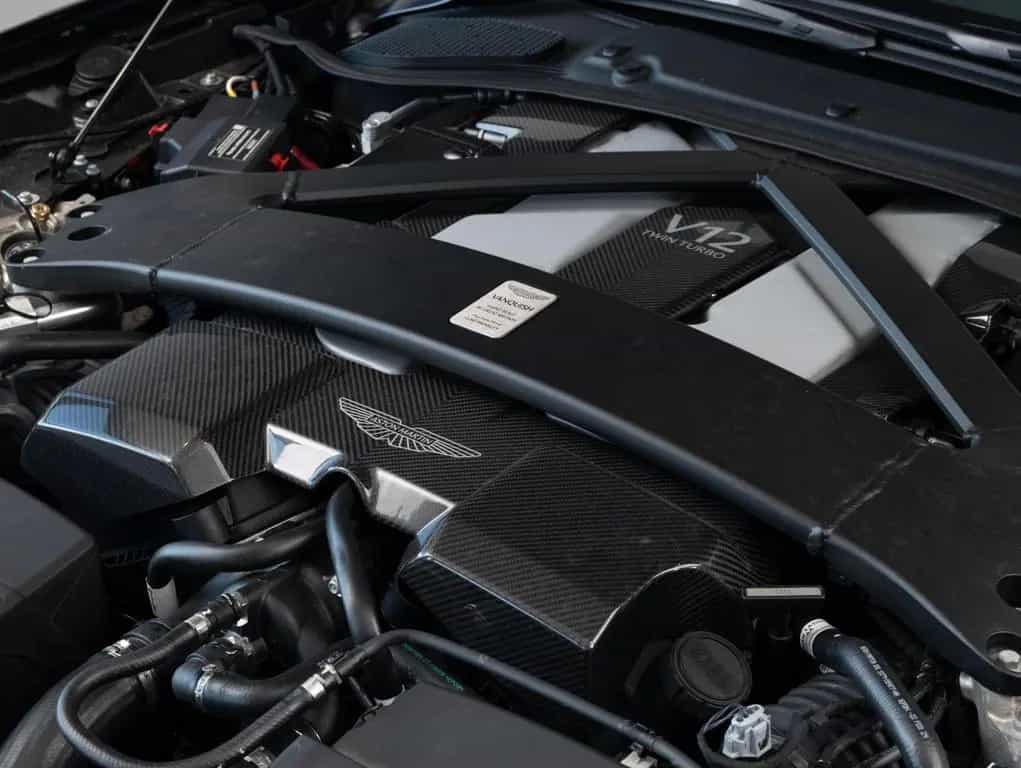 Aston Martin Vanquish , PPF 01/2025-photo-17