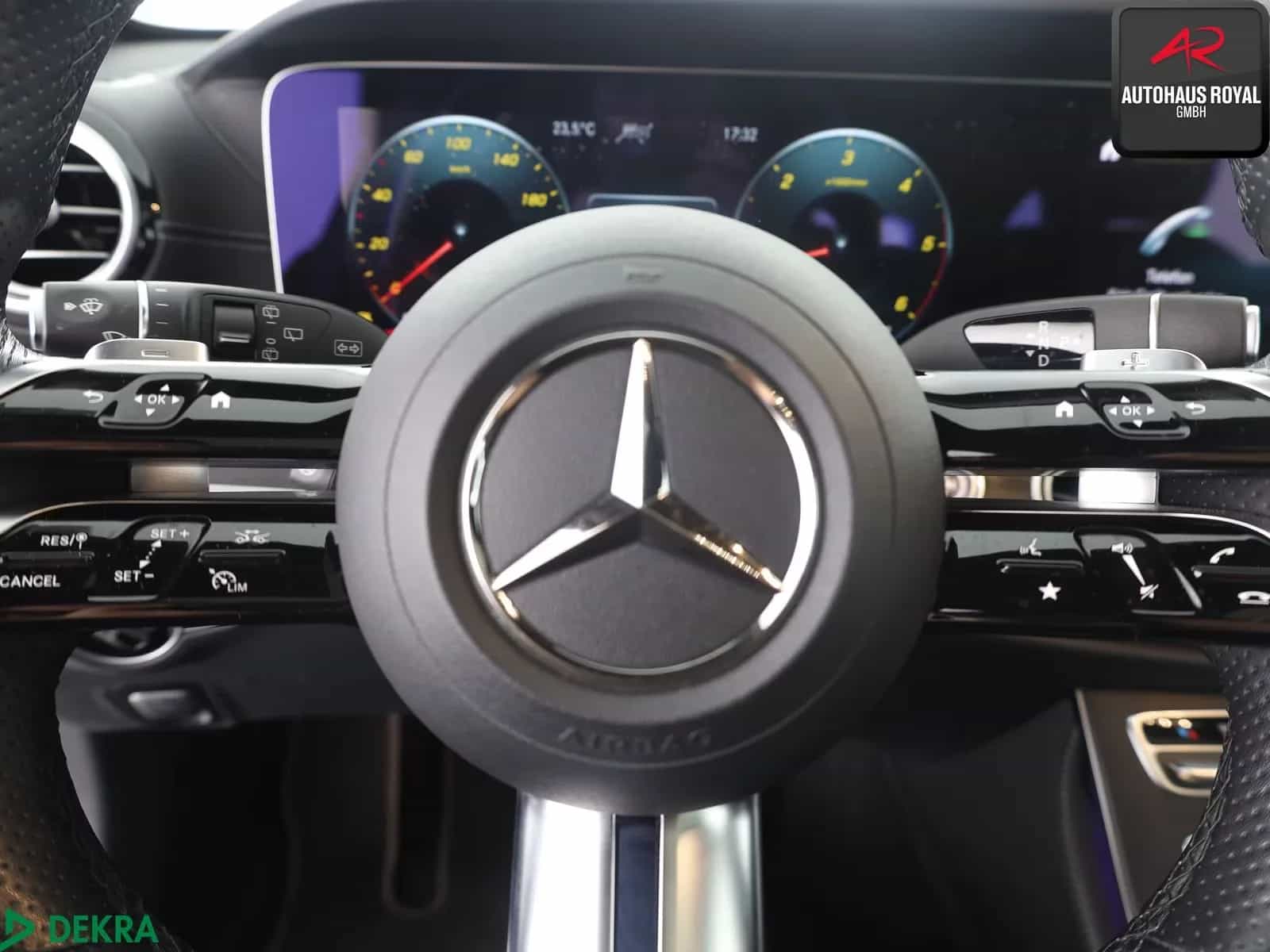 Mercedes-Benz E-Class 400 06/2021-photo-23