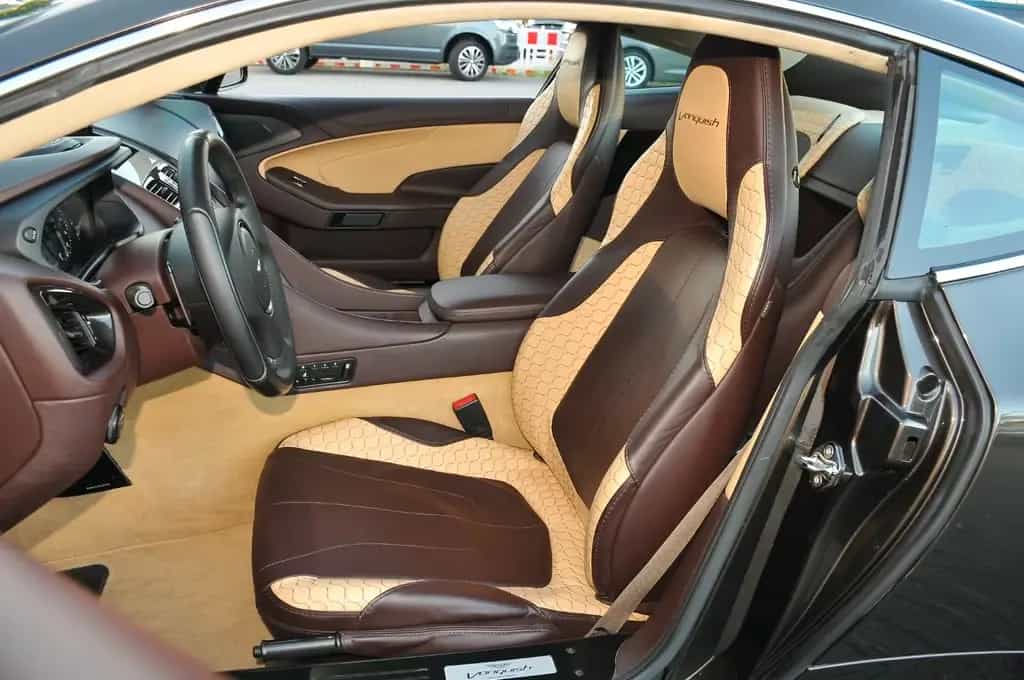 Aston Martin Vanquish 6.0 Carbon Bang & Olufsen Keramik 01/2014-photo-11