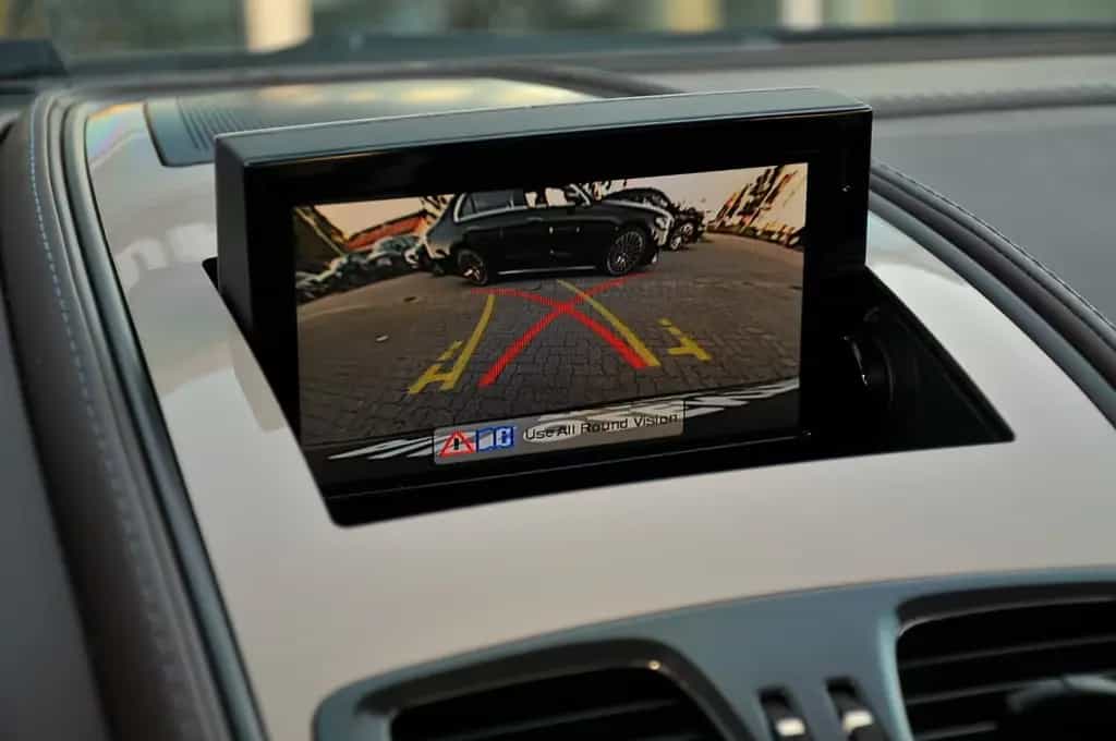Aston Martin Vanquish 6.0 Carbon Bang & Olufsen Keramik 01/2014-photo-16