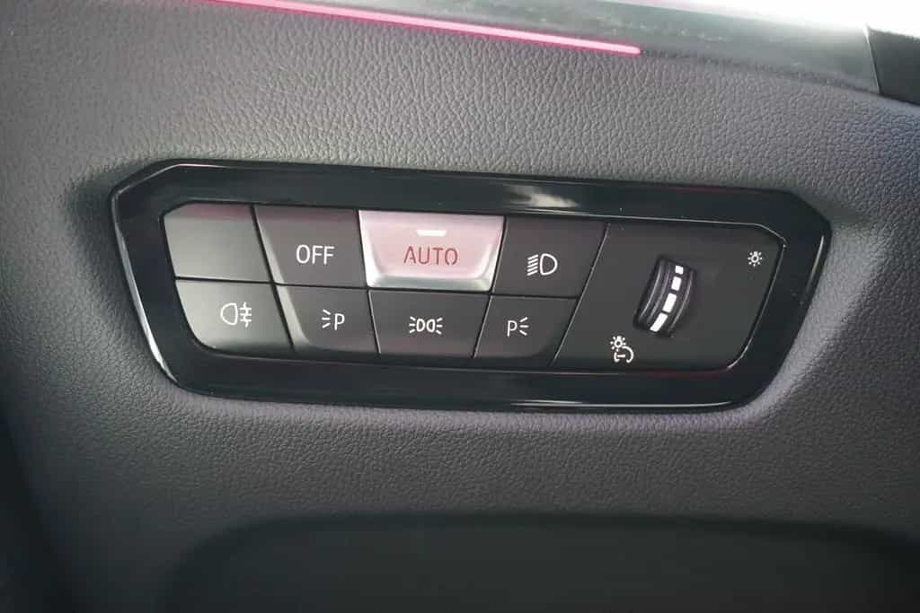 BMW 3 Series 330d M-Sport Touring Aut. LED ACC Navi 05/2023-photo-32