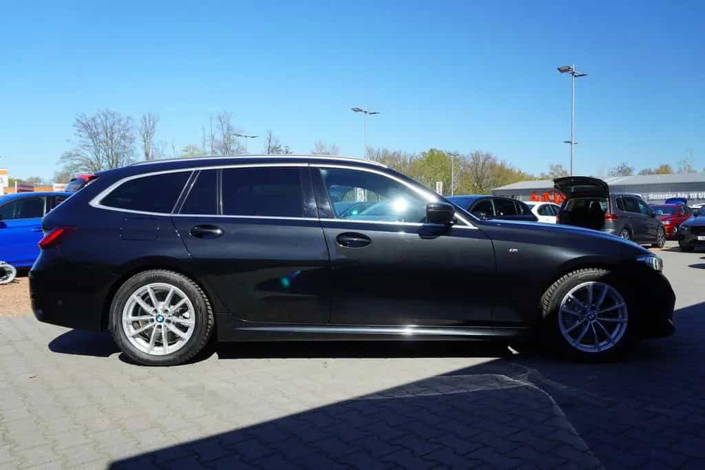 BMW 3 Series 330d M-Sport Touring Aut. LED ACC Navi 05/2023-photo-6
