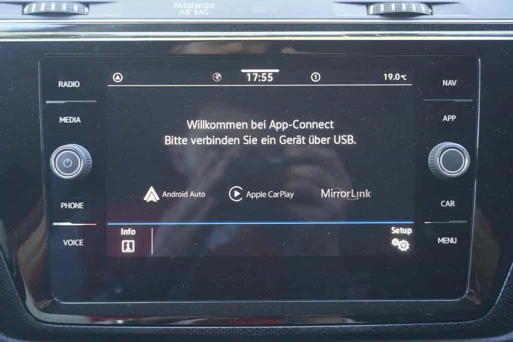 Volkswagen Touran 1.5 TSI R-Line DSG LED Navi ACC PDC 05/2021-photo-18
