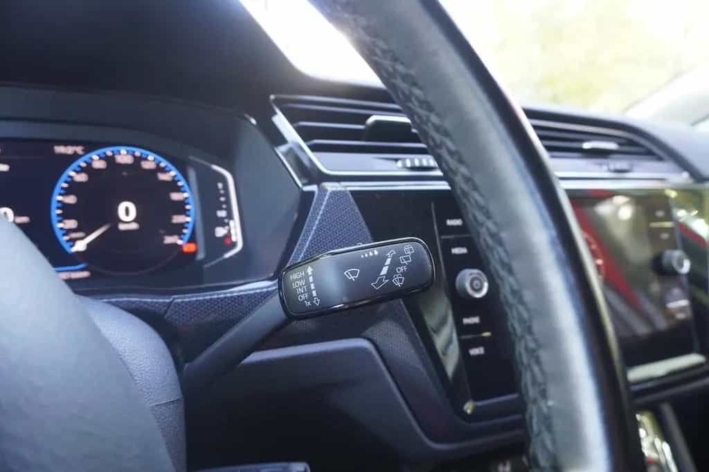 Volkswagen Touran 1.5 TSI R-Line DSG LED Navi ACC PDC 05/2021-photo-24