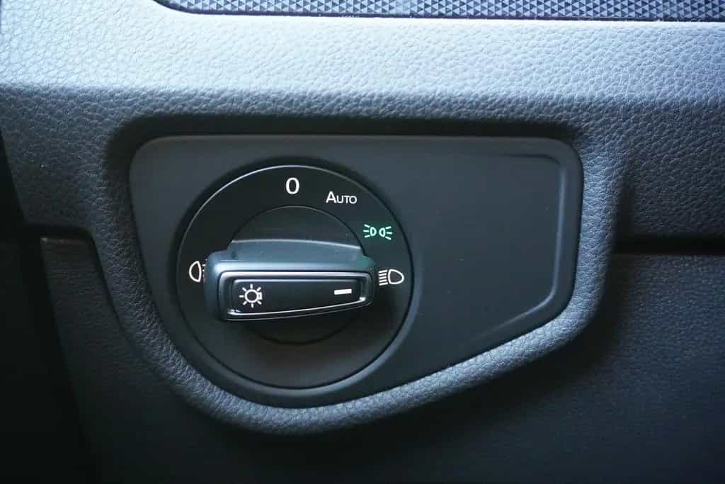 Volkswagen Touran 1.5 TSI R-Line DSG LED Navi ACC PDC 05/2021-photo-27