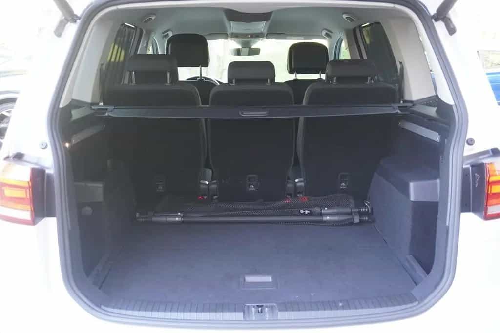 Volkswagen Touran 1.5 TSI R-Line DSG LED Navi ACC PDC 05/2021-photo-29