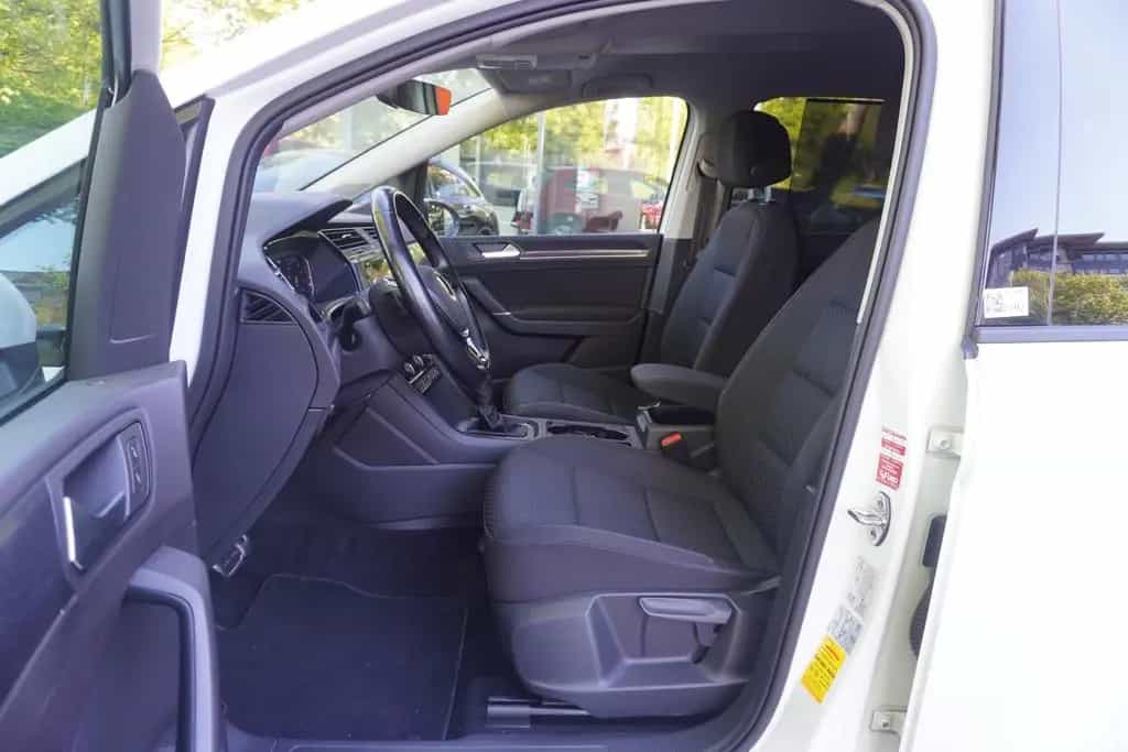 Volkswagen Touran 1.5 TSI R-Line DSG LED Navi ACC PDC 05/2021-photo-9