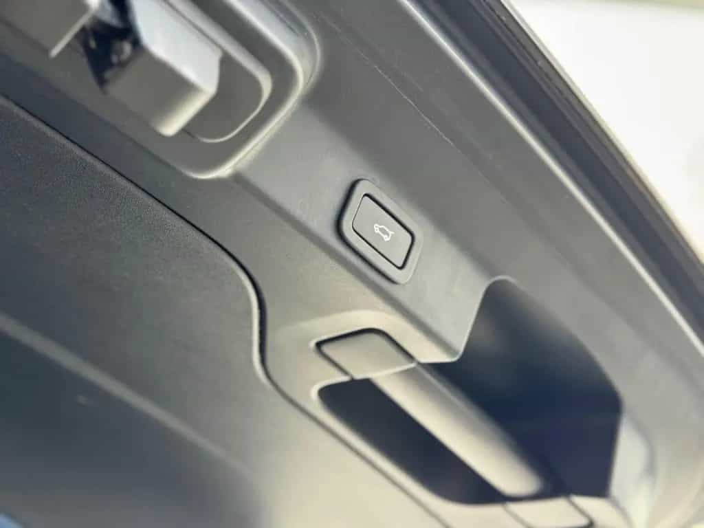 Jaguar F-Pace R-Sport/AWD/Leder/Kamera/Meridian 03/2018-photo-6