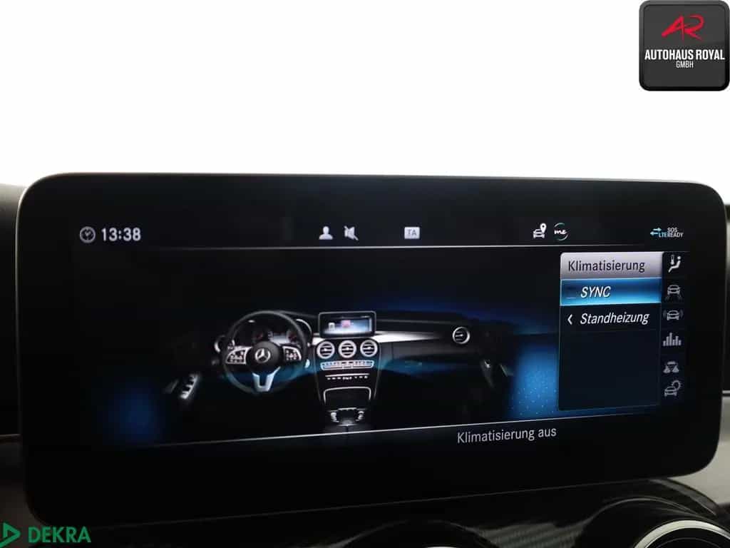 Mercedes-Benz C 300 4M T AMG MULTIBEAM,BURMESTER,KEYLESS,PANO 05/2020-photo-17