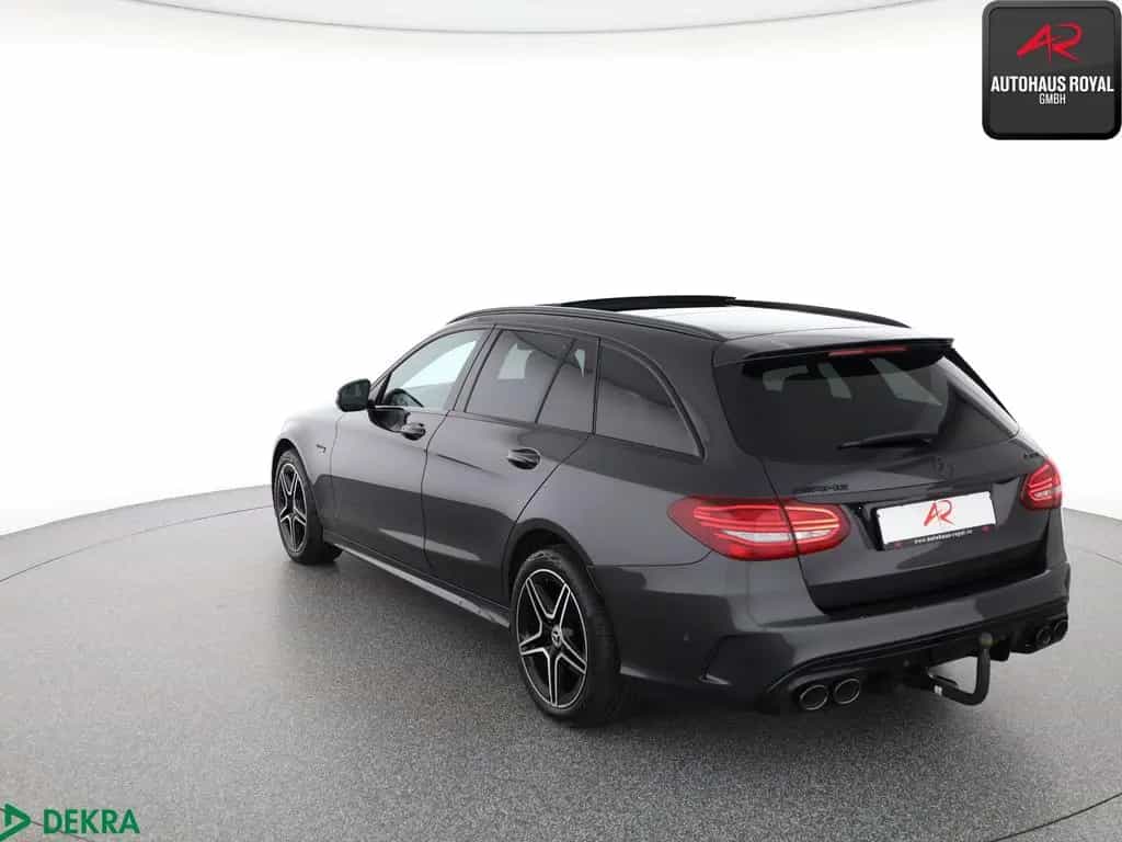 Mercedes-Benz C 300 4M T AMG MULTIBEAM,BURMESTER,KEYLESS,PANO 05/2020-photo-2