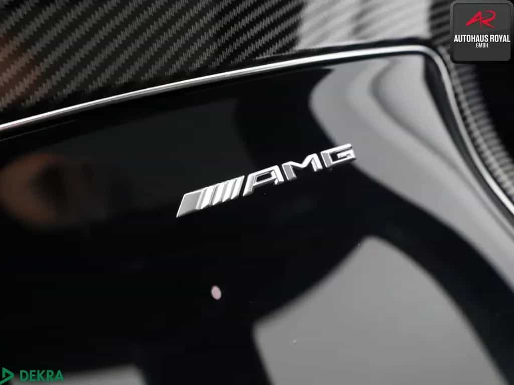 Mercedes-Benz C 300 4M T AMG MULTIBEAM,BURMESTER,KEYLESS,PANO 05/2020-photo-22